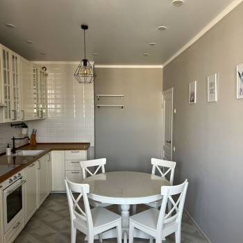 Сдается Многокомнатная квартира, 82,4 м²
