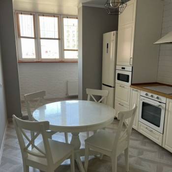Сдается Многокомнатная квартира, 82,4 м²