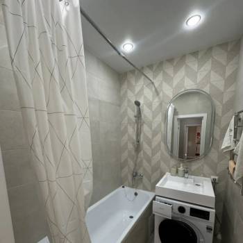 Сдается Многокомнатная квартира, 60 м²