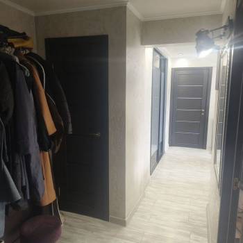 Продается Многокомнатная квартира, 60 м²