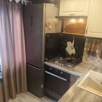 Продается Многокомнатная квартира, 60 м²