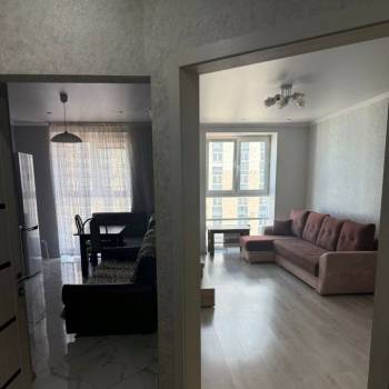 Сдается 1-комнатная квартира, 40 м²