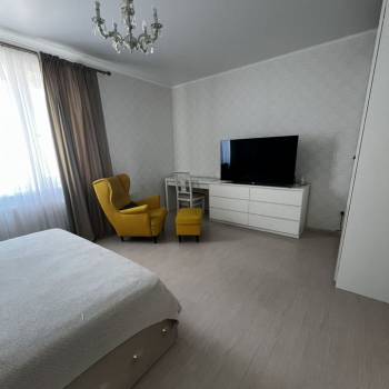 Сдается 2-х комнатная квартира, 65 м²
