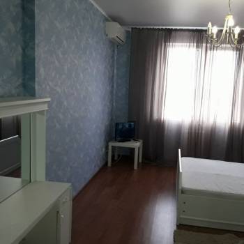 Сдается 1-комнатная квартира, 40 м²