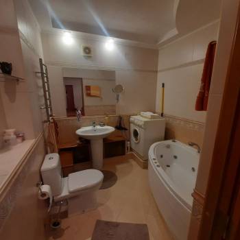 Продается 3-х комнатная квартира, 102,3 м²