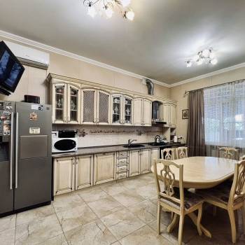 Продается Дом, 177 м²