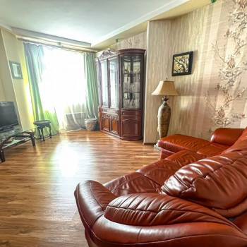Продается 2-х комнатная квартира, 73,7 м²