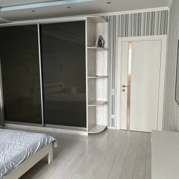 Сдается 1-комнатная квартира, 55 м²