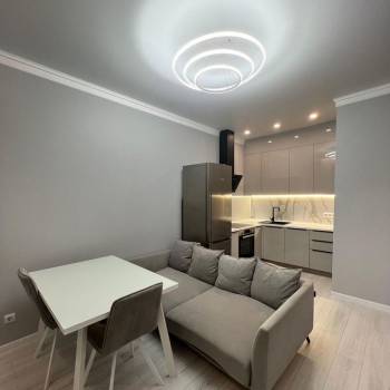 Продается 1-комнатная квартира, 35 м²