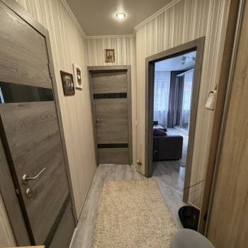 Продается 1-комнатная квартира, 37 м²