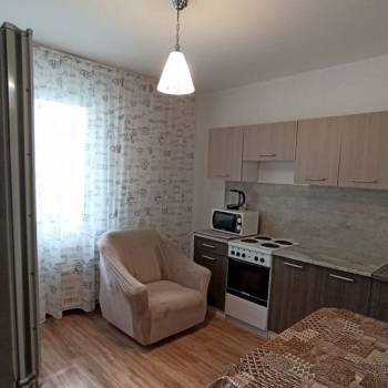 Сдается 1-комнатная квартира, 45 м²