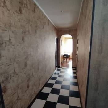 Продается 1-комнатная квартира, 50,4 м²