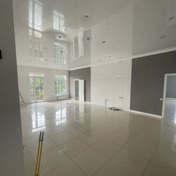 Сдается Нежилое помещение, 200 м²