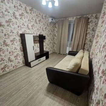 Сдается 1-комнатная квартира, 36 м²