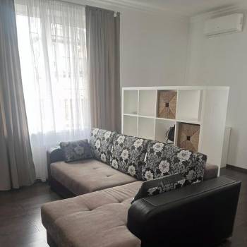 Сдается 2-х комнатная квартира, 60 м²