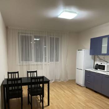 Продается 2-х комнатная квартира, 80 м²