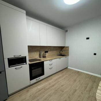 Сдается 1-комнатная квартира, 42,1 м²