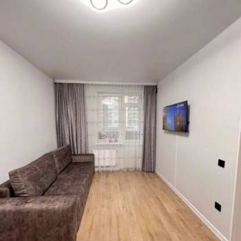 Сдается 1-комнатная квартира, 37 м²