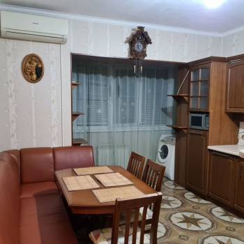 Сдается 1-комнатная квартира, 44 м²