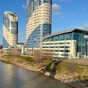 Продается 3-х комнатная квартира, 97,5 м²