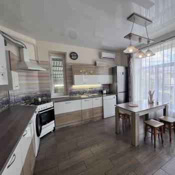 Продается Дом, 195,5 м²