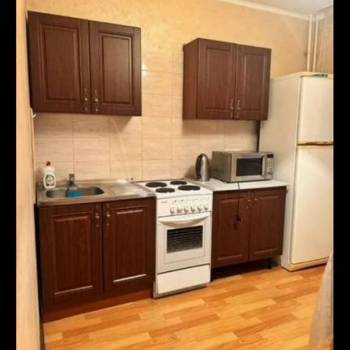 Сдается 1-комнатная квартира, 42 м²