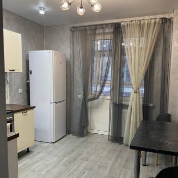 Сдается 1-комнатная квартира, 40 м²