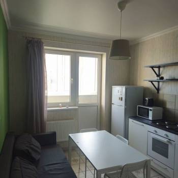 Сдается 1-комнатная квартира, 40 м²