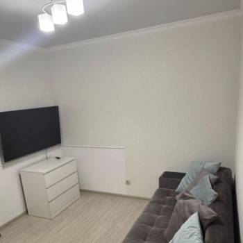 Сдается 1-комнатная квартира, 43 м²