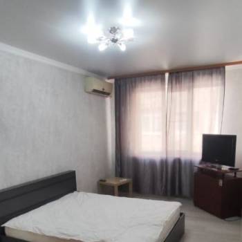 Сдается 1-комнатная квартира, 42,2 м²