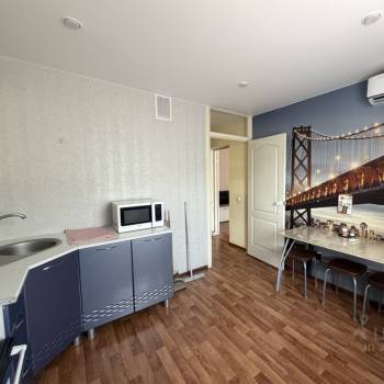 Сдается 1-комнатная квартира, 37,3 м²