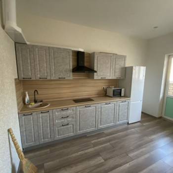 Сдается 1-комнатная квартира, 42 м²