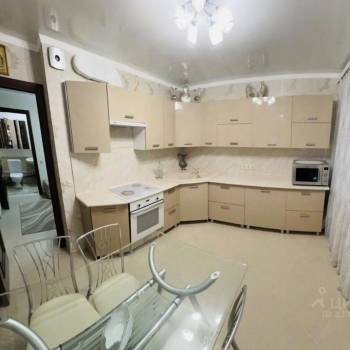 Сдается 2-х комнатная квартира, 60 м²