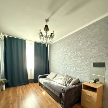 Сдается 1-комнатная квартира, 38 м²