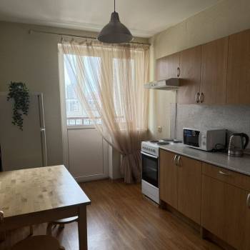 Продается 1-комнатная квартира, 38 м²