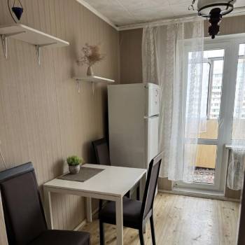 Продается 1-комнатная квартира, 39 м²
