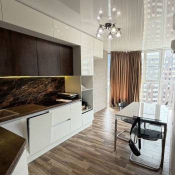 Продается 1-комнатная квартира, 50 м²