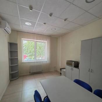 Сдается Нежилое помещение, 120,6 м²