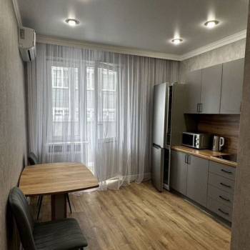 Сдается 1-комнатная квартира, 45 м²