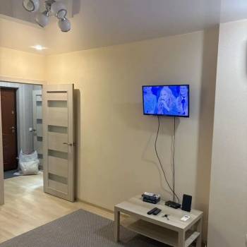 Сдается 1-комнатная квартира, 38 м²