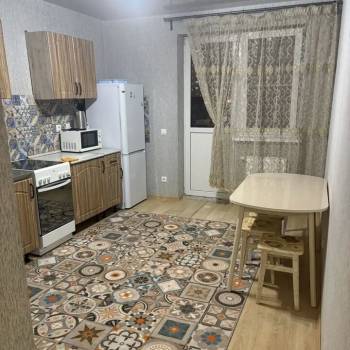 Сдается 1-комнатная квартира, 38 м²