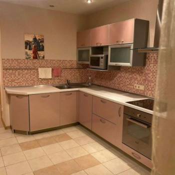 Сдается 1-комнатная квартира, 46 м²