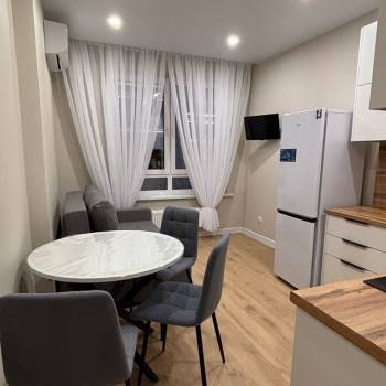 Сдается 1-комнатная квартира, 37 м²