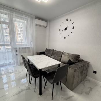 Сдается 1-комнатная квартира, 43 м²
