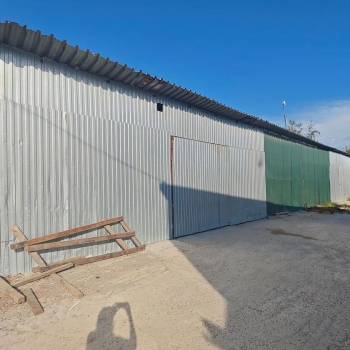 Сдается Нежилое помещение, 400 м²