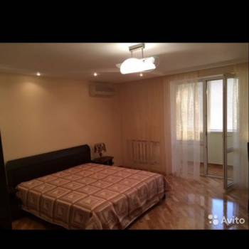 Сдается Многокомнатная квартира, 100 м²