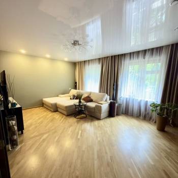 Продается 3-х комнатная квартира, 99 м²