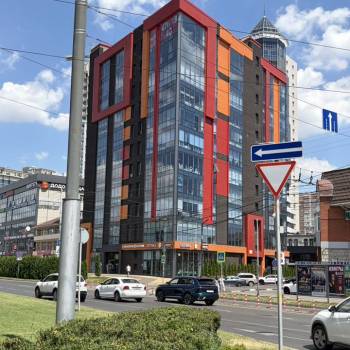 Сдается Нежилое помещение, 208 м²