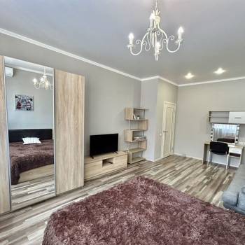 Сдается 1-комнатная квартира, 55 м²