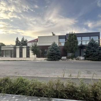 Продается Нежилое помещение, 479 м²